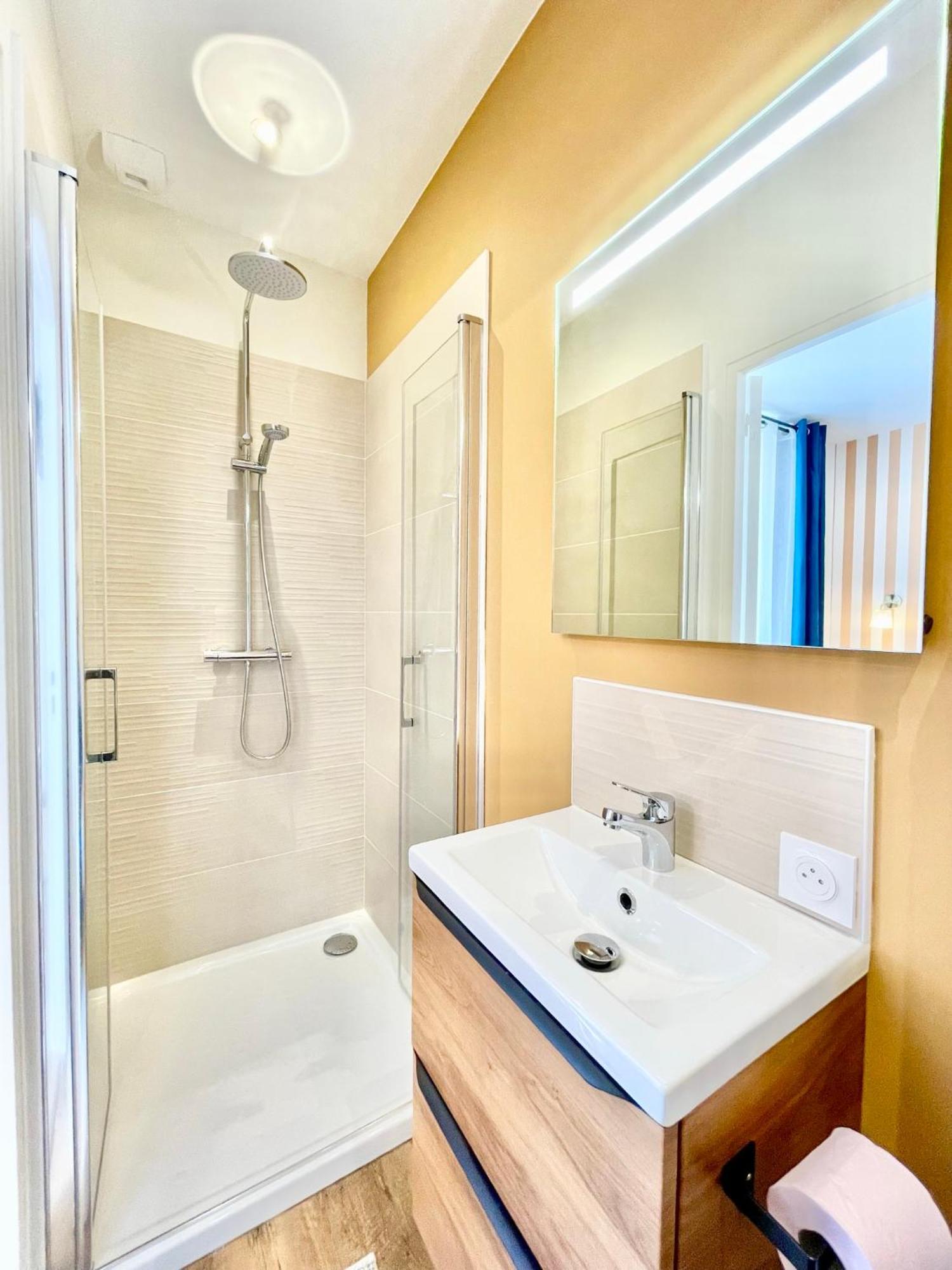 Appartements A Lorient - Tout Confort - Internet Fibre - Nouveau Luaran gambar